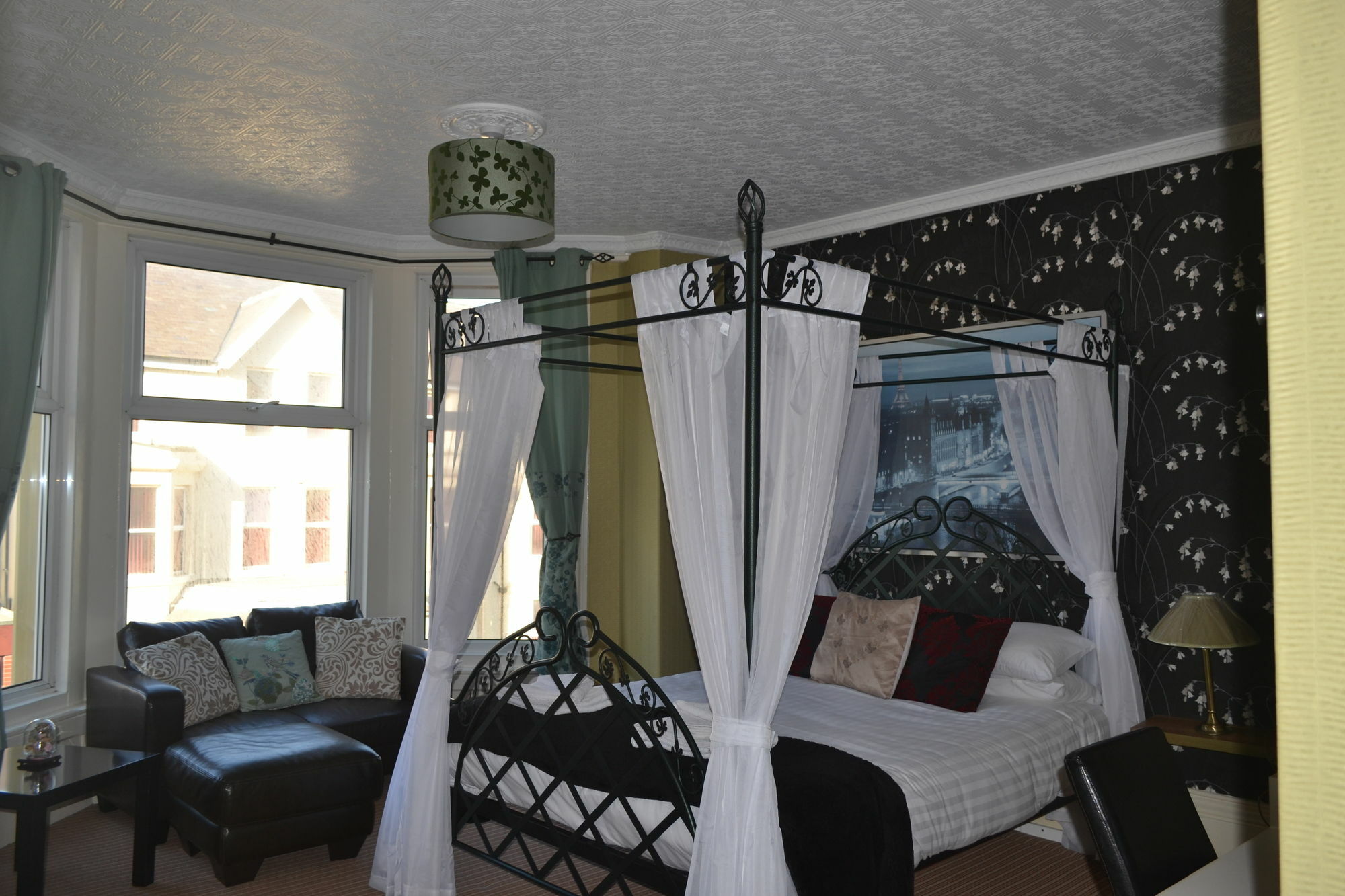 The Holmlea Hotel Blackpool Exterior photo
